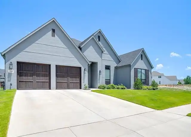 Property at 916 Highlands Ave, Aledo, TX, 76008, 4 beds, 3 baths, [object Object]