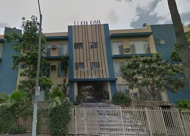 Property at Sierra Vista 5460 - 5460 Sierra Vista Ave, Los Angeles, CA, 90038, 0-1 beds, 1 bath, [object Object]