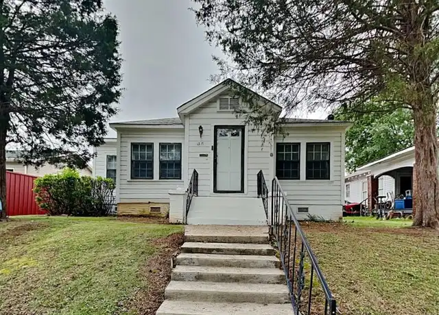 Property at 1317 5th Ave N, Bessemer, AL, 35020, 3 beds, 2 baths, [object Object]