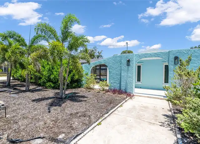 Property at 1440 Pearl St, Nokomis, FL, 34275, 3 beds, 2 baths, [object Object]
