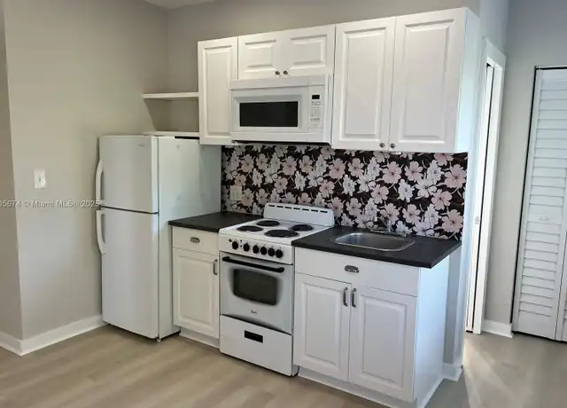 Property at 534 SW 6th Ct Unit 2, Miami, FL, 33130, 1 bed, 1 bath, [object Object]