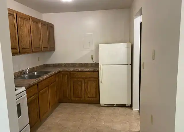 Property at 6934 Hillcrest Ave Apt 3, Rudolph, WI, 54475, 1 bed, 1 bath, [object Object]