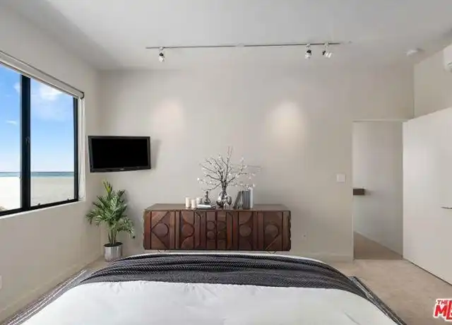 Property at 1 Northstar St #1, Marina del Rey, CA, 90292, 2 beds, 3 baths, [object Object]