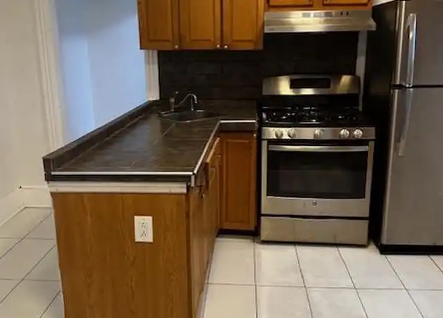 Property at 15 N Clinton St Unit 2A, Poughkeepsie, NY, 12601, 2 beds, 1 bath, [object Object]