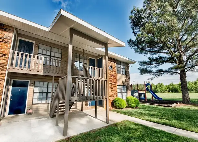 Photo of 171 Winchester Rd NE, Huntsville, AL 35811