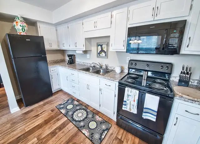 Photo of 171 Winchester Rd NE, Huntsville, AL 35811