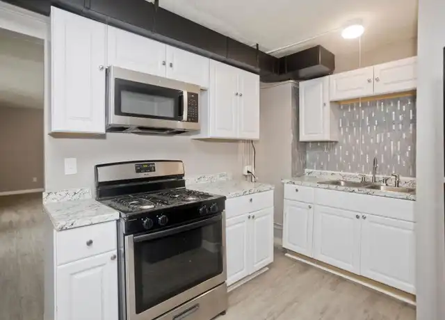 Property at 5 Rogers Ave Unit 2R, Indian Orchard, MA, 01151, 3 beds, 1 bath, [object Object]