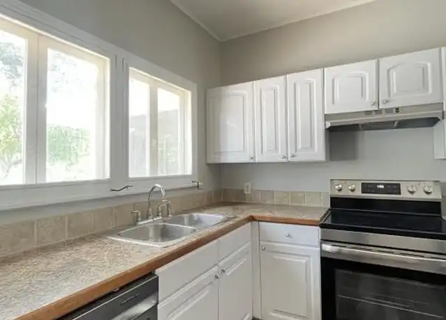 Property at 2203 Avenue F NW, Winter Haven, FL, 33880, 3 beds, 2 baths, [object Object]