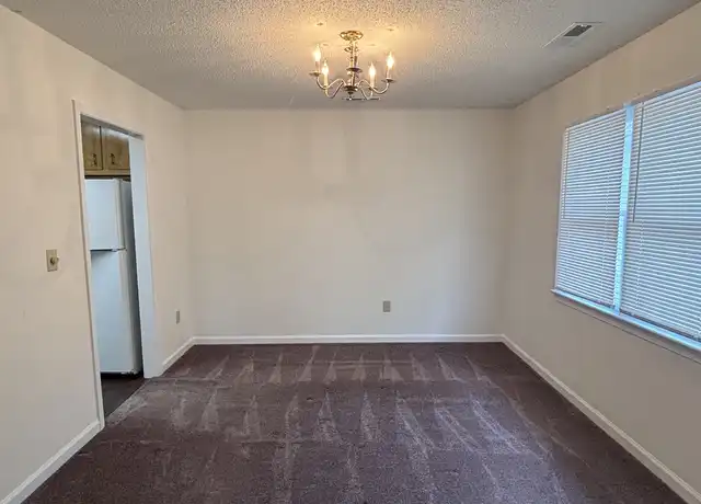 Property at 435 Pine Ave, Waynesboro, VA, 22980, 2 beds, 1 bath, [object Object]