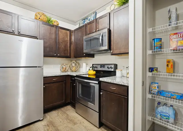 Photo of 4211 Commons Dr W, Destin, FL 32541
