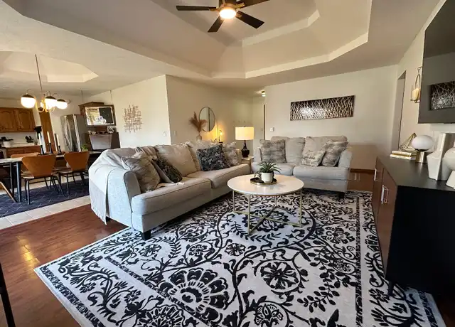 Property at 1349 E Cambridge St, Bolivar, MO, 65613, 3 beds, 2 baths, [object Object]