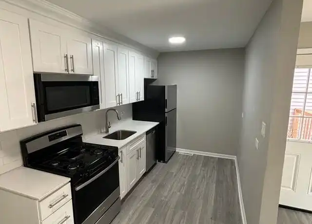 Property at 764 Main St Unit 104, Antioch, IL, 60002, 1 bed, 1 bath, [object Object]
