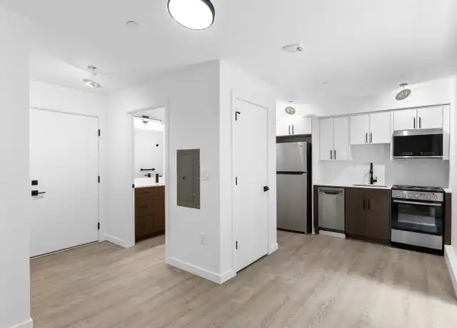 Property at 3727 S Hood Ave Unit 2, Portland, OR, 97239, 0 beds, 1 bath, [object Object]