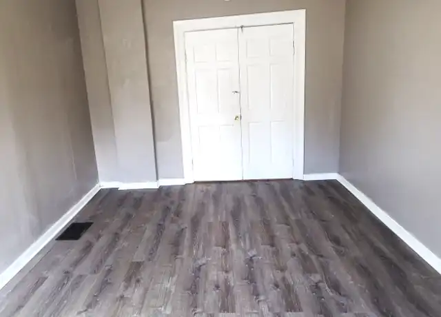 Property at 26 Fien St, Rochester, NY, 14605, 3 beds, 1 bath, [object Object]