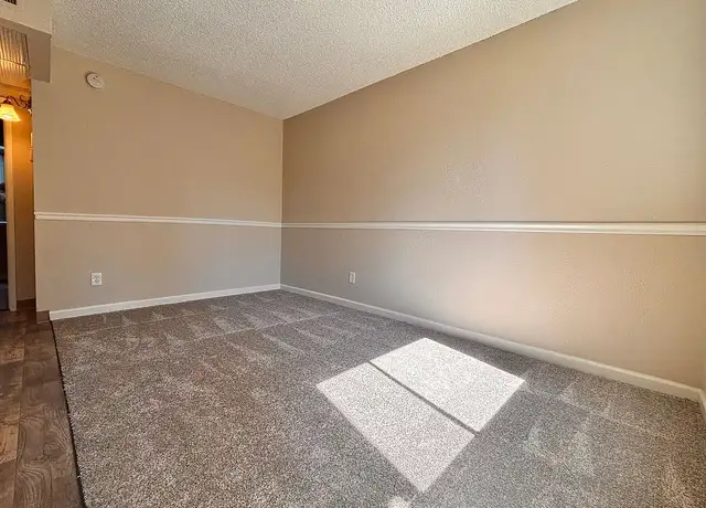 Photo of 5915 Kenneth Ave, Carmichael, CA 95608