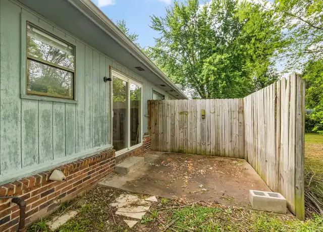 Property at 1000 Convair St, Bentonville, AR, 72712, 2 beds, 1 bath, [object Object]