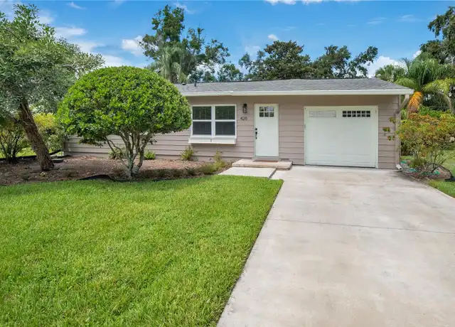 Property at 428 S Summerlin Ave, Sanford, FL, 32771, 3 beds, 2 baths, [object Object]