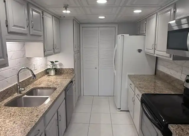 Property at 859 Jeffery St #104, Boca Raton, FL, 33487, 2 beds, 2 baths, [object Object]