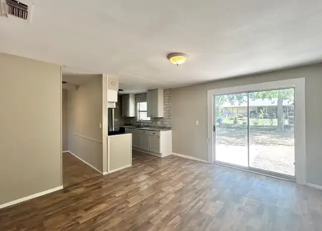 Property at 7323 Glen Mnr, San Antonio, TX, 78239, 4 beds, 2 baths, [object Object]