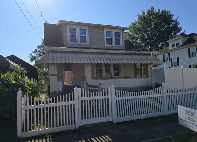 Property at 2118 Liberty St, Parkersburg, WV, 26101, 3 beds, 1 bath, [object Object]