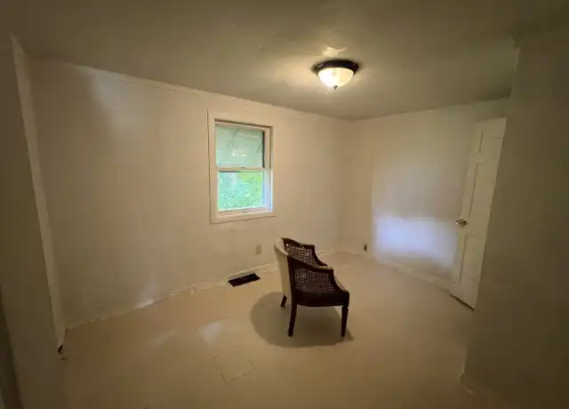 Property at 1287 E Willard Ave, Decatur, IL, 62521, 3 beds, 1 bath, [object Object]