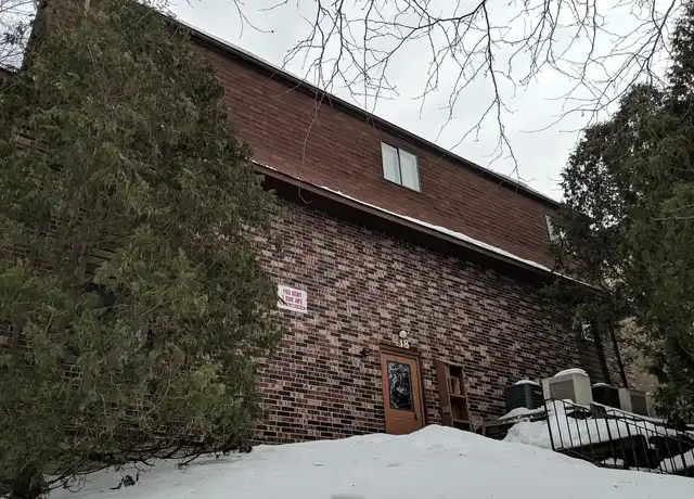 Property at 418 S Van Buren St, Iowa City, IA, 52240, 3 beds, 1 bath, [object Object]