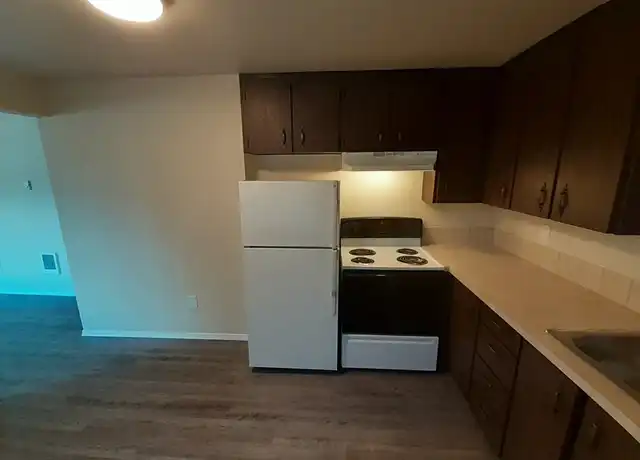 Property at 3720 S Manitou Way Unit B, Tacoma, WA, 98409, 2 beds, 1 bath, [object Object]