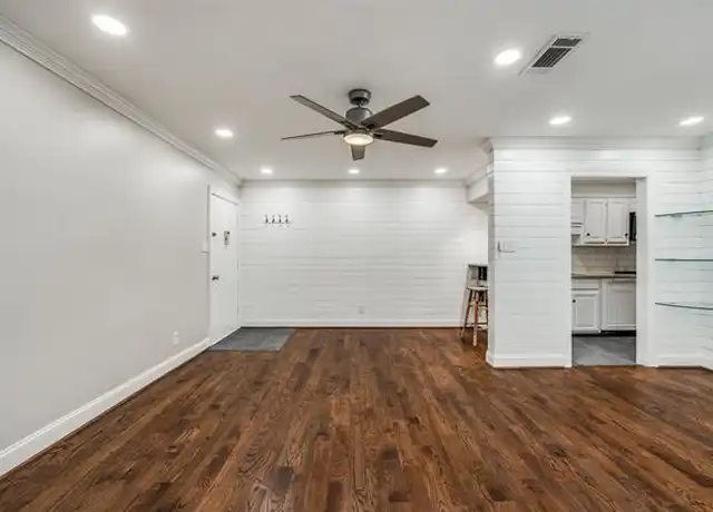 Property at 12818 Midway Rd #2070, Dallas, TX, 75244, 1 bed, 1 bath, [object Object]