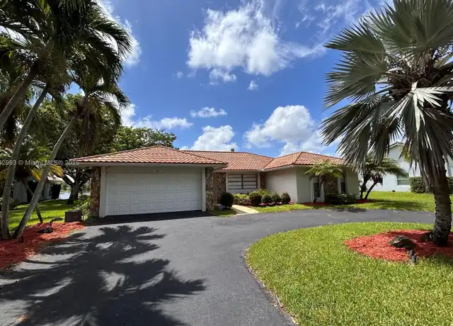 Property at 1048 NW 99th Ave, Plantation, FL, 33322, 4 beds, 2 baths, [object Object]