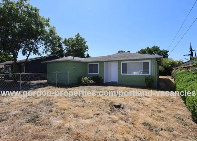 Property at 6720 SE Tenino St, Portland, OR, 97206, 3 beds, 1 bath, [object Object]