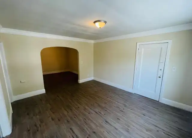 Property at 40 102nd St Apt 4, Troy, NY, 12180, 2 beds, 1 bath, [object Object]