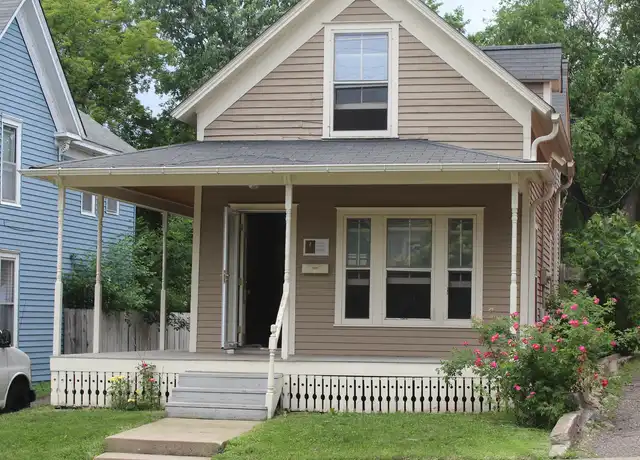 Property at 695 Conway St, Saint Paul, MN, 55106, 3 beds, 1.5 baths, [object Object]