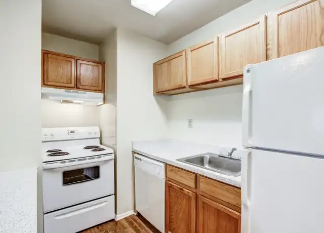 Property at Quantico Court - 19050 Fuller Heights Rd, Triangle, VA, 22172, 1 bed, 1 bath, [object Object]
