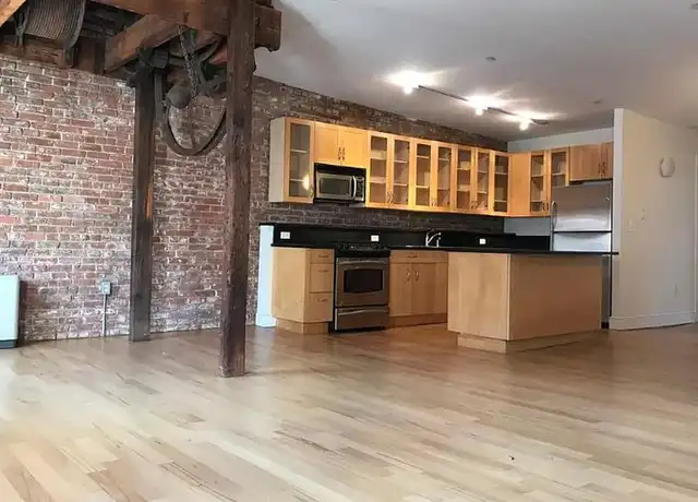 Property at 214 Front St, New York, NY, 10038, 2 beds, 2 baths, [object Object]