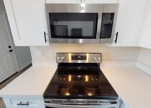 Property at Aurora 22 - 1545 W Denton Ln, Phoenix, AZ, 85015, 1-2 bed, 1 bath, [object Object]