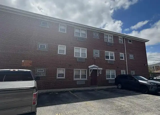 Property at 8000 S Pulaski Rd #201, Chicago, IL, 60652, 2 beds, 1 bath, [object Object]