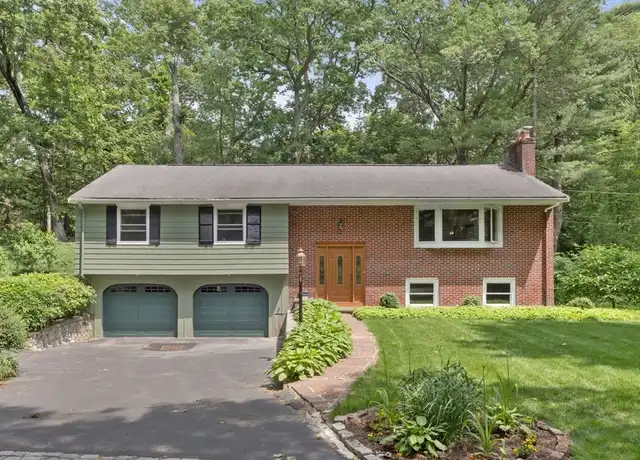 Property at 5 Cyr Cir Unit 999, Andover, MA, 01810, 3 beds, 2.5 baths, [object Object]