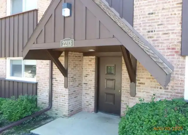 Property at 2213 Arbor Cir, Downers Grove, IL, 60515, 2 beds, 1 bath, [object Object]