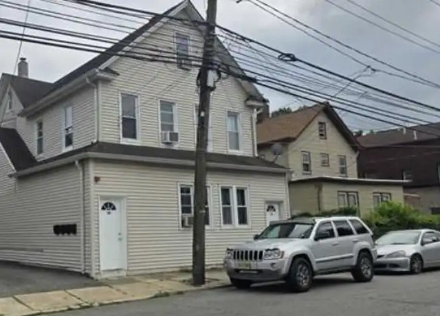 Property at 121 Washington Ave Unit 2, Little Ferry, NJ, 07643, 1 bed, 1 bath, [object Object]