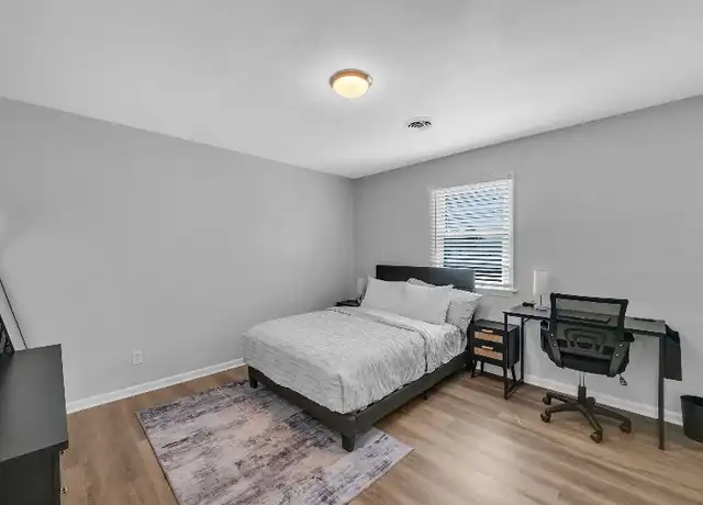 Property at 421 E Little Creek Rd Unit 4, Norfolk, VA, 23505, 1 bed, 1 bath, [object Object]