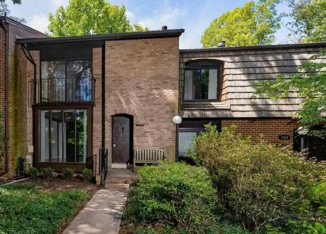 Property at 7952 Inverness Ridge Rd, Potomac, MD, 20854, 3 beds, 2.5 baths, [object Object]