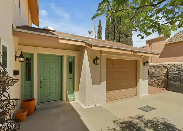 Property at 1807 Gurss Pl Unit A, El Paso, TX, 79902, 3 beds, 2 baths, [object Object]