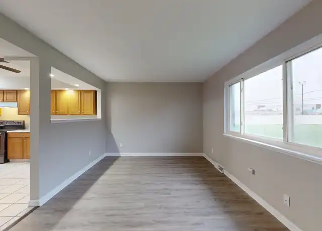 Property at 630 S Abbe Rd Unit 30, Elyria, OH, 44035, 3 beds, 1 bath, [object Object]