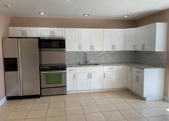 Property at 16 NE 9th Ave, Deerfield Beach, FL, 33441, 3 beds, 2 baths, [object Object]