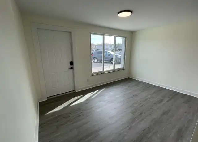 Property at 233 Cape Coral Pkwy E Unit 2, Cape Coral, FL, 33904, 1 bed, 1 bath, [object Object]