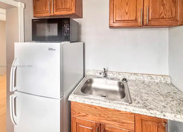 Property at 4440 NW 168th Ter Unit 2, Miami Gardens, FL, 33055, 0 beds, 1 bath, [object Object]