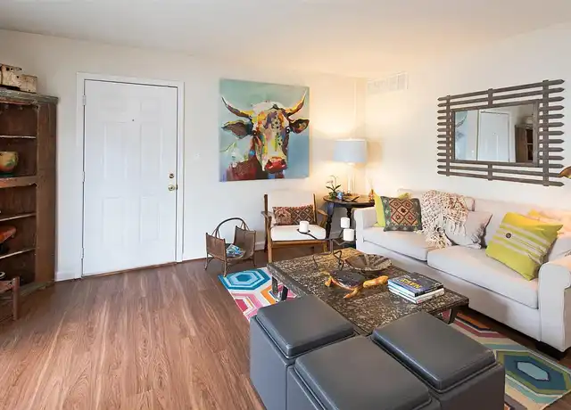 Property at Park Towne Apartments - 3857 Flowerfield Rd, Norfolk, VA, 23518, 1-3 bed, 1-2 bath, [object Object]