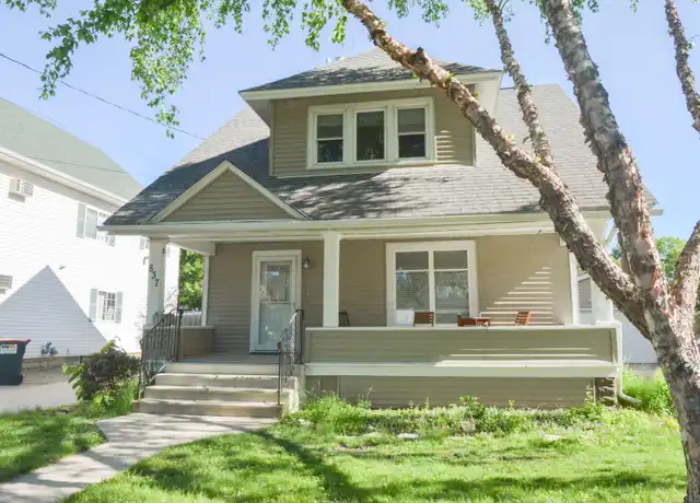 Property at 837 Center St W, Rochester, MN, 55902, 3 beds, 1.5 baths, [object Object]