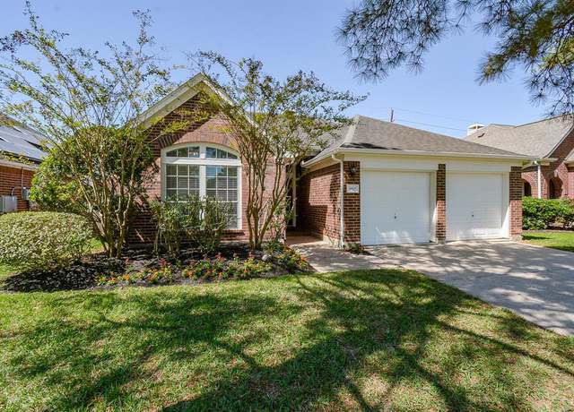 Photo of 3815 Summerfield Dr, Pearland, TX 77584