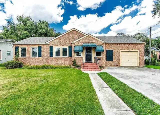 Property at 129 Pecan St, Thibodaux, LA, 70301, 3 beds, 2 baths, [object Object]